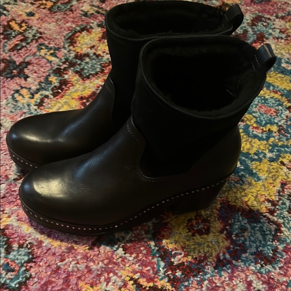 Women's Black Leather Ankle Boots